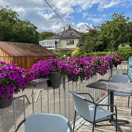 Au Parfum Des Roses Apartment Gunstett Exterior photo